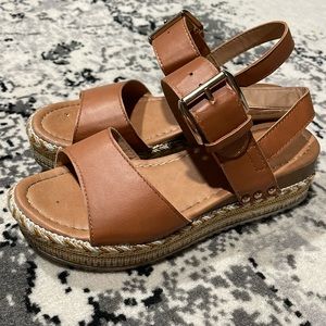 Jessica Carlyle sandals